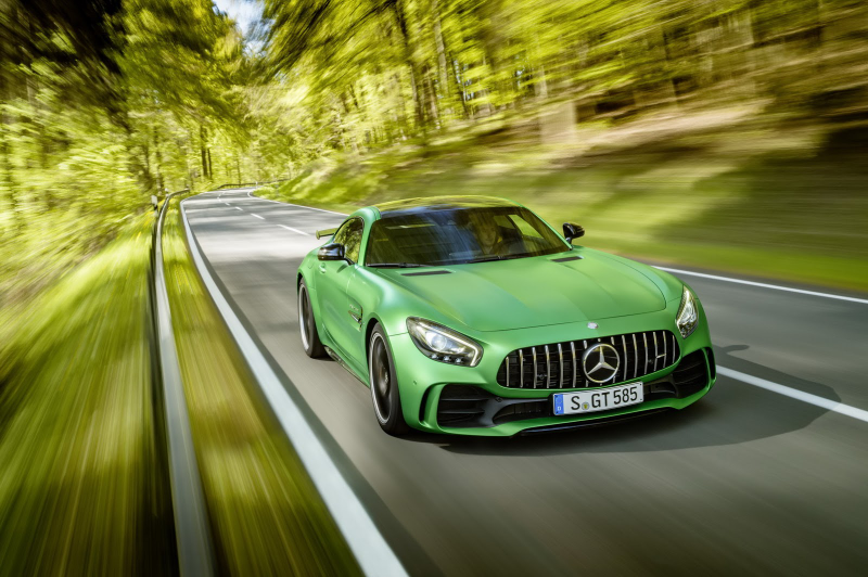 Illustration for article titled Mercedes-AMG GT R: This Is More Of It (And My God Is It Green)